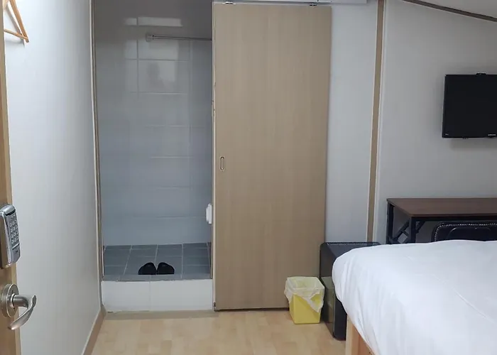 Gasthuis Stayin Myeongdong - Foreigners Only Seoel
